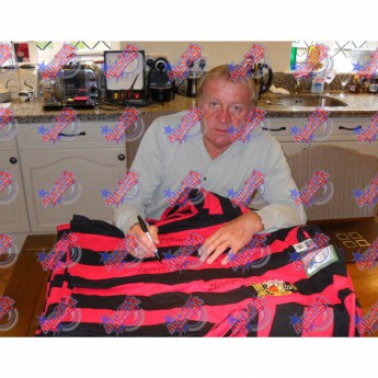 Легенди футболна фланелка Manchester City FC 1969 FA Cup Final Signed Shirt