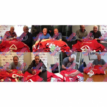 Легенди фланелка с рамка Liverpool FC 1977 European Cup Winners Signed Shirt (Framed)