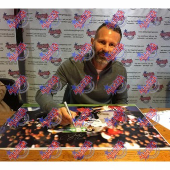 Легенди картина в рамка Manchester United FC Giggs Signed Framed Print