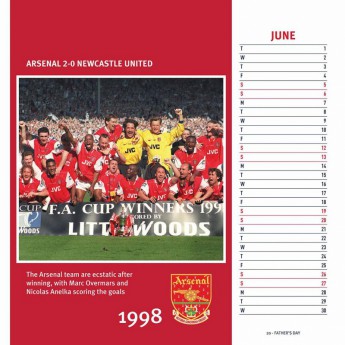 Arsenal FC настолен календар 2021