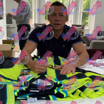 Легенди футболна фланелка Manchester City Dickov 1999 Signed Shirt