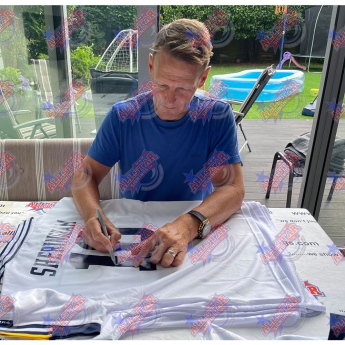 Легенди фланелка с рамка Tottenham Hotspur FC 1994 Sheringham Signed Shirt (Framed)