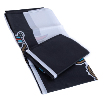 Newcastle United знаме Striped