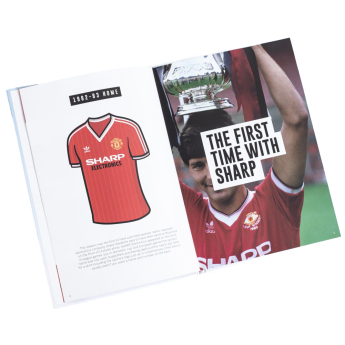 Manchester United книга Classic Kits