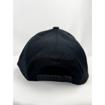 Anaheim Ducks баскетболна шапка с козирка Blk/Blk Logo Classic Red