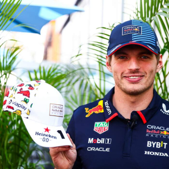Red Bull Racing баскетболна шапка с козирка Max Verstappen SE Las Vegas white F1 Team 2024