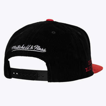 Chicago Blackhawks шапка с козирка flat Sueduroy Snapback