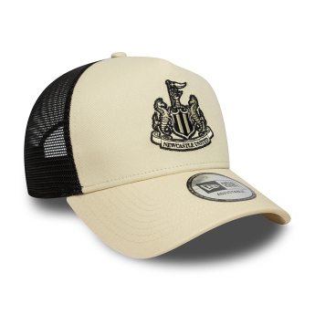 Newcastle United баскетболна шапка с козирка 9Forty Trucker E-Frame cream