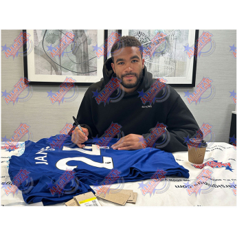 Легенди фланелка с рамка 2022-2023 James Signed Shirt (Framed)