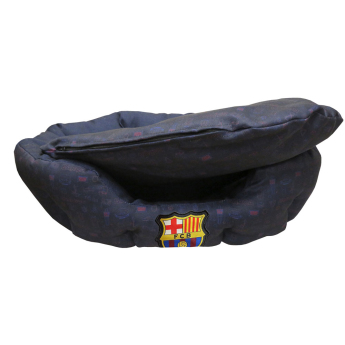 FC Barcelona легло за куче Large