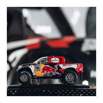 Toyota Gazoo Racing модел 1/24 DAKAR Winner Hilux T1+