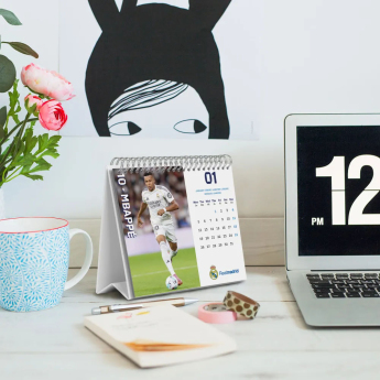 Real Madrid CF настолен календар 2026