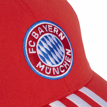 FC Bayern Munich детска бейзболна шапка с козирка Home 2025 red