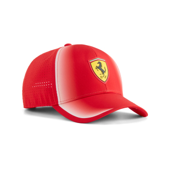 Ferrari баскетболна шапка с козирка official Teamline Replica F1 Team 2026