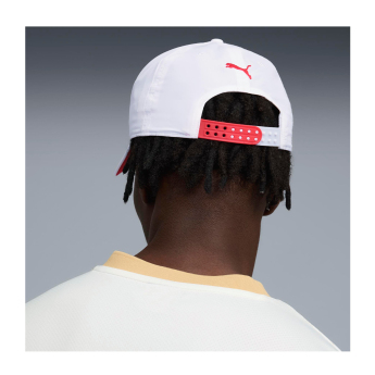 Formula 1 баскетболна шапка с козирка logo white 2026