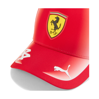 Ferrari детска бейзболна шапка с козирка Lewis Hamilton #44 official Teamline Replica F1 Team 2026