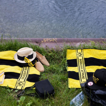 Borussia Dortmund хавлия stripes