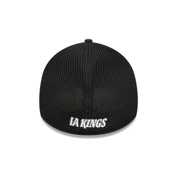 Los Angeles Kings баскетболна шапка с козирка NEW ERA 3930 neo black