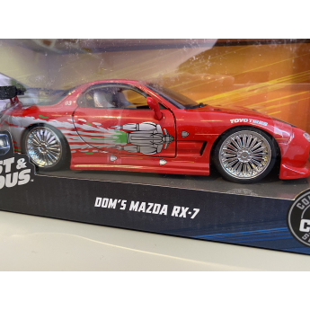 Модели на автомобили и мотоциклети модел 1/24 Fast & Furious Mazda RX-7 - Dom s