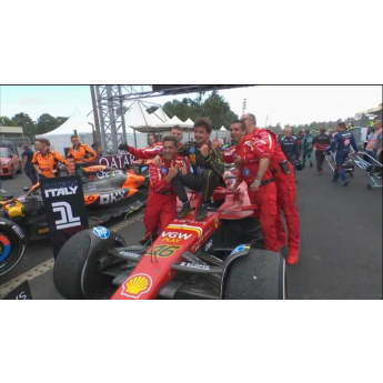 Модели на автомобили и мотоциклети модел 1/18 Scuderia Ferrari SF-24 Charles Leclerc #16 Monza