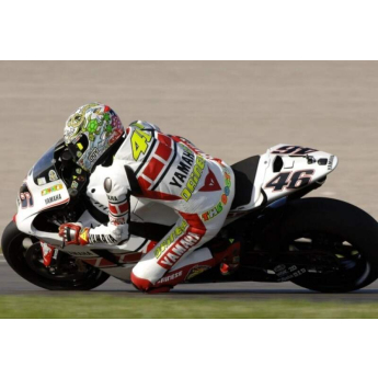 Модели на автомобили и мотоциклети модел на каска 1:5 Moto GP Valentino Rossi Valencia 2005