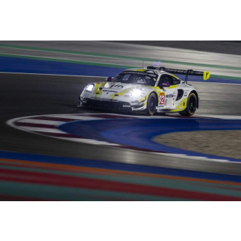 Модели на автомобили и мотоциклети модел 1/18 Porsche 911 GT3 R #92 Bachler/Malykhin/Sturm 24H Le Mans 2024