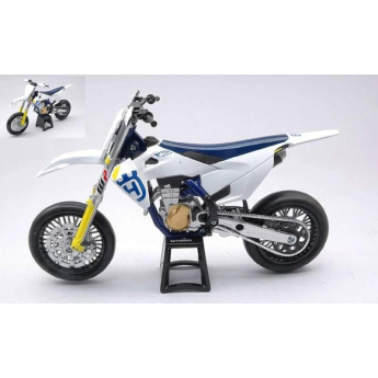 Model motocyklu Husqvarna FS 450 Supermoto 1:12