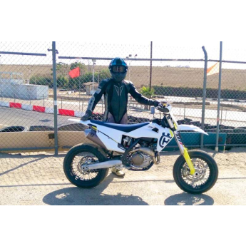 Model motocyklu Husqvarna FS 450 Supermoto 1:12