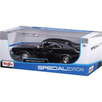 Модели на автомобили и мотоциклети модел 1/18 Dodge Charger R/T 1969