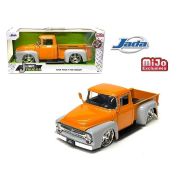 Модели на автомобили и мотоциклети модел 1/24 Ford F-100 1956 Pickup