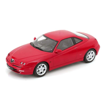 Модели на автомобили и мотоциклети модел 1/18 GTV 1999 red