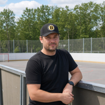 Boston Bruins шапка с козирка flat NHL Team Ground 2.0 Pro Snapback