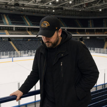 Boston Bruins баскетболна шапка с козирка MVP bear black