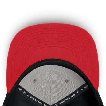 Chicago Blackhawks баскетболна шапка с козирка NHL On Stage Podium Draft A-Frame Adjustable