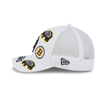 Boston Bruins баскетболна шапка с козирка 9FORTY M-Crown A-Frame Trucker All Over white