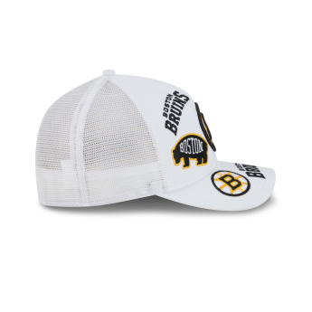 Boston Bruins баскетболна шапка с козирка 9FORTY M-Crown A-Frame Trucker All Over white