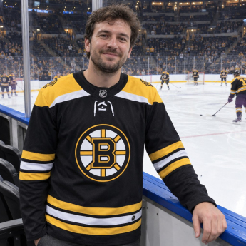 Boston Bruins хокейна фланелка black adizero Home Authentic Pro