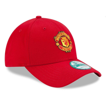 Manchester United баскетболна шапка с козирка New Era 9Forty Red