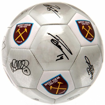 West Ham United подписана топка Football Signature SV