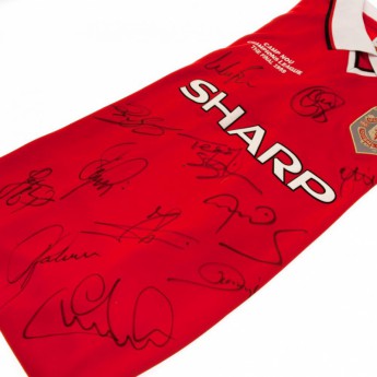 Легенди футболна фланелка Manchester United 1999 Champions League Final Signed Shirt