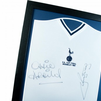 Легенди фланелка с рамка Tottenham Hotspur Ardiles & Villa Signed Shirt (Framed)