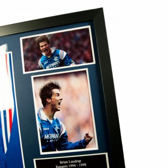 Rangers FC фланелка с рамка Laudrup Signed Shirt (Framed)