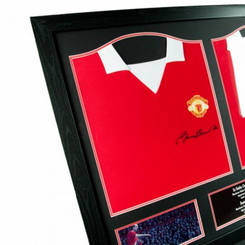 Легенди фланелка с рамка Manchester United Charlton & Law Signed Shirts (Dual Framed)