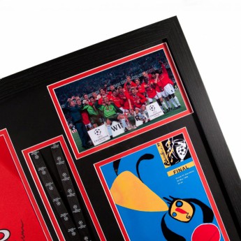 Легенди фланелка с рамка Manchester United 1999 Champions League Final Signed Shirt (Framed)