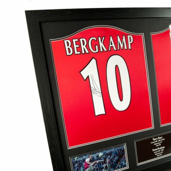 Легенди фланелка с рамка FC Arsenal Bergkamp & Henry Signed Shirts (Dual Framed)