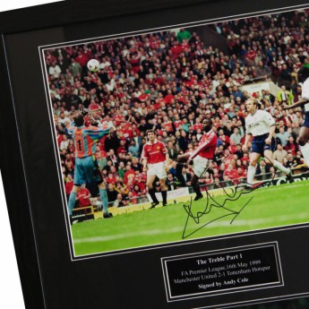 Легенди картина в рамка Manchester United Treble Winners Signed Framed Prints